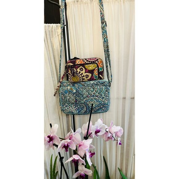 Vera Bradley buy 1 take one crossbody bag and wallet - Picture 2 of 7